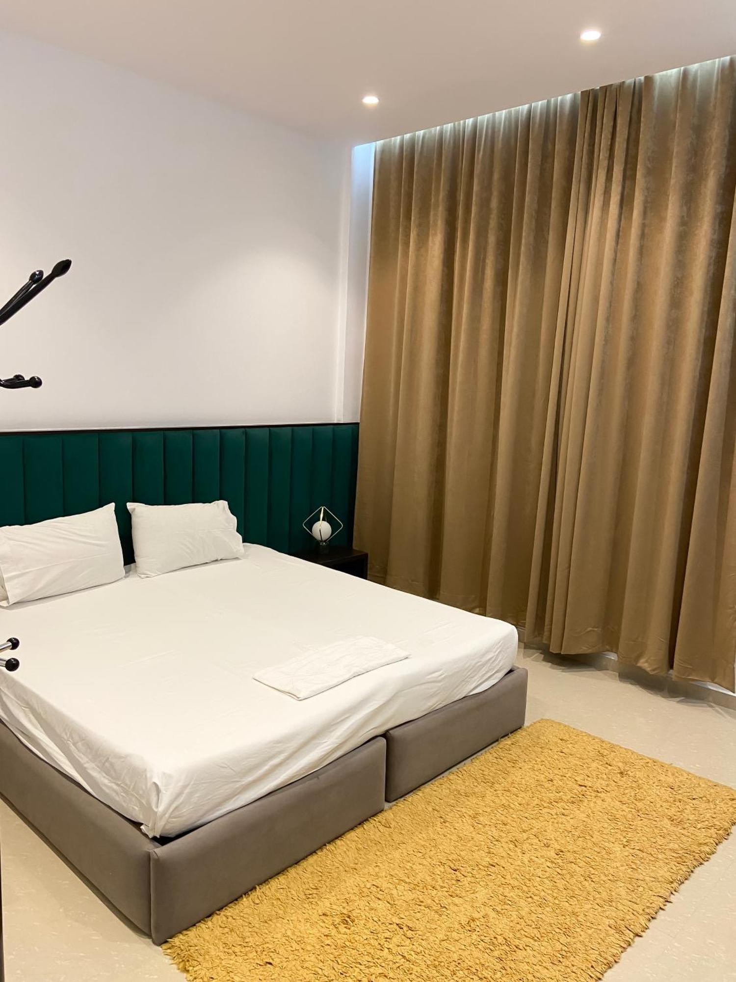 Guesthouse Niko Берат Екстериор снимка