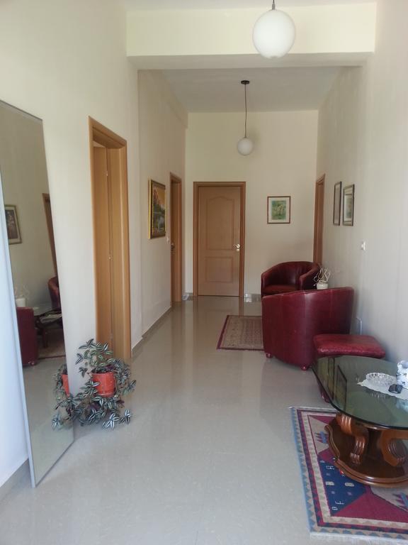 Guesthouse Niko Берат Екстериор снимка